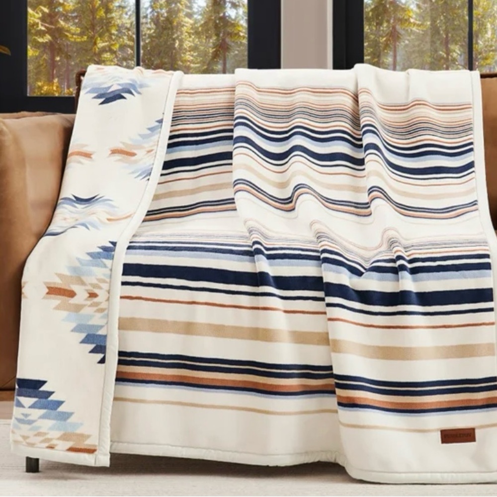 Pendleton Reversible Plush Throw Blanket - Savanna Stripe